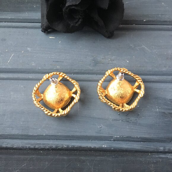 Gold w Blue Gem Earrings - Picture 5 of 9